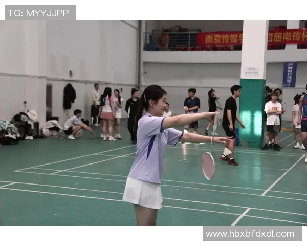 南京羽毛球队整体压制现象解析及其对羽毛球发展的影响